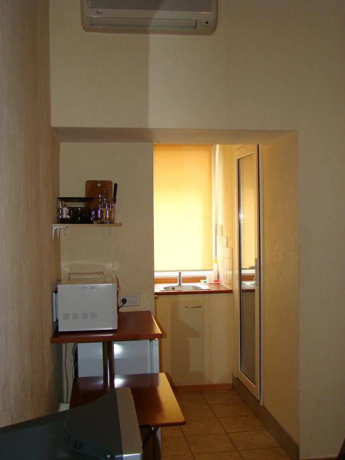 Mini-Hotel In Odessa Yard Exteriör bild